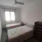 Bajo En Primera Linea De Playa アパート *