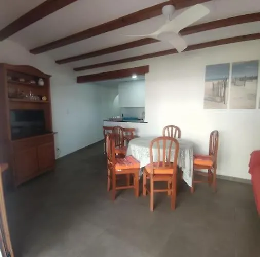 アパート Bajo En Primera Linea De Playa